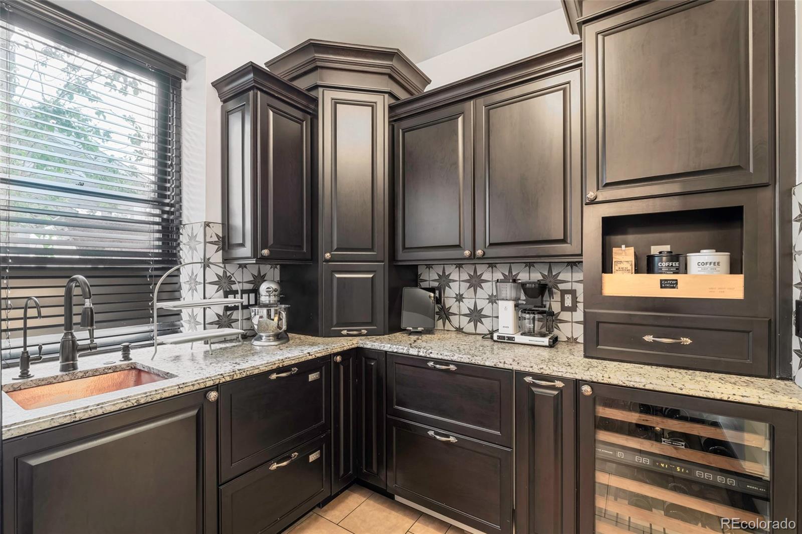 MLS Image #12 for 740 n washington street,denver, Colorado
