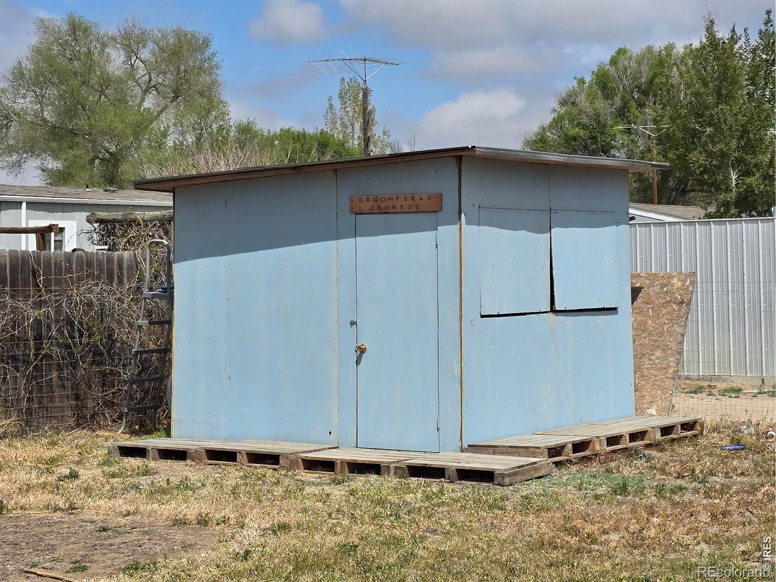 MLS Image #16 for 210  oak street,log lane village, Colorado