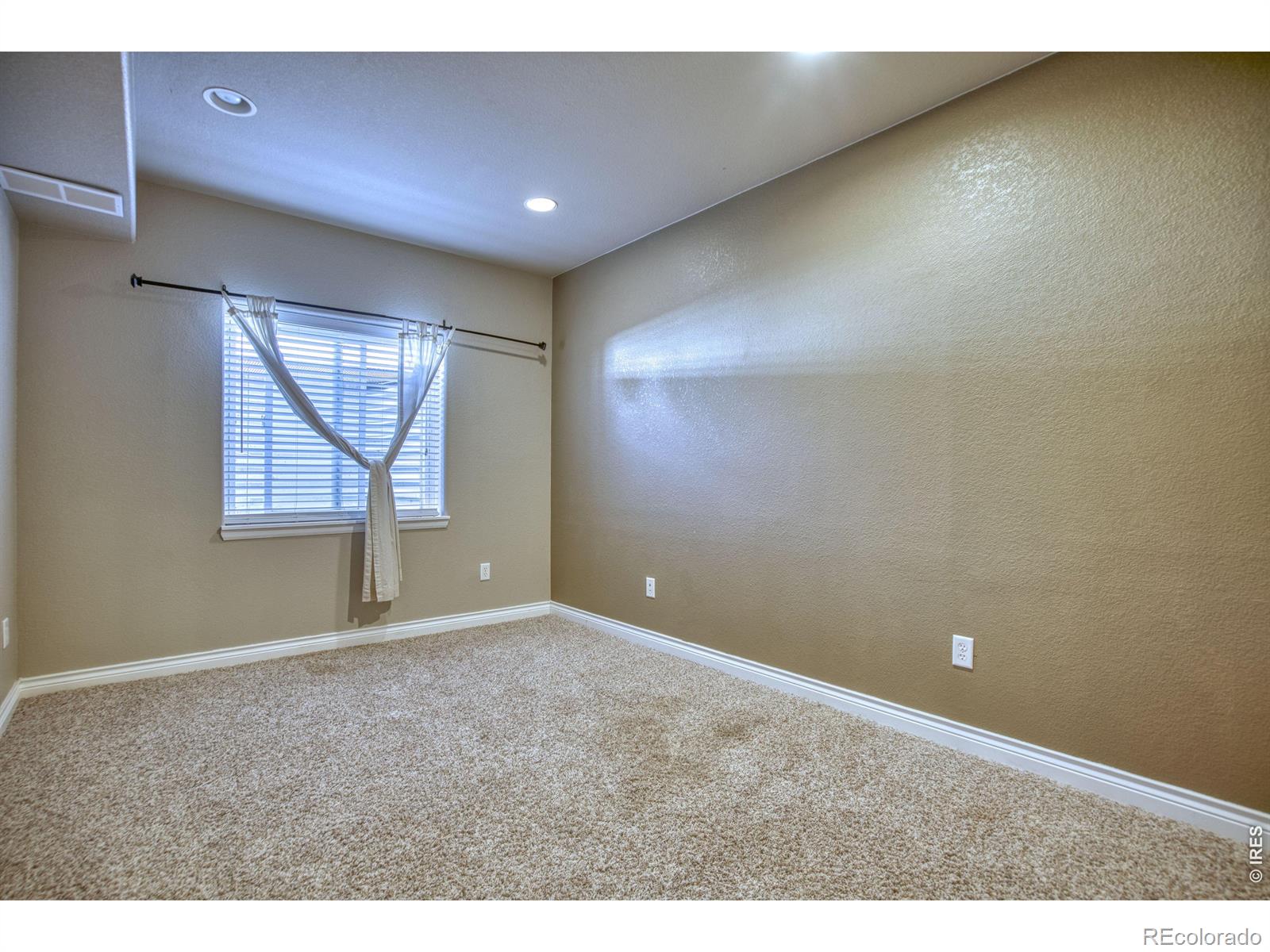 MLS Image #25 for 290  clark court,windsor, Colorado