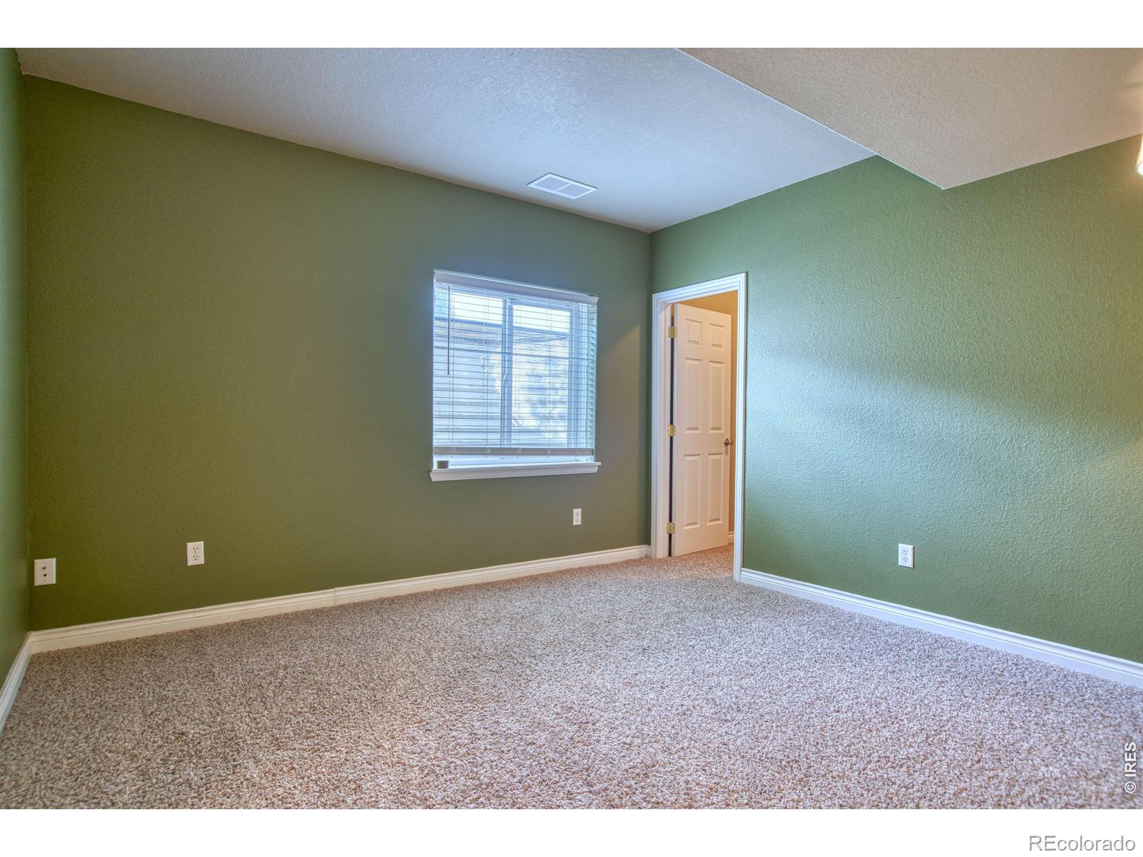 MLS Image #26 for 290  clark court,windsor, Colorado