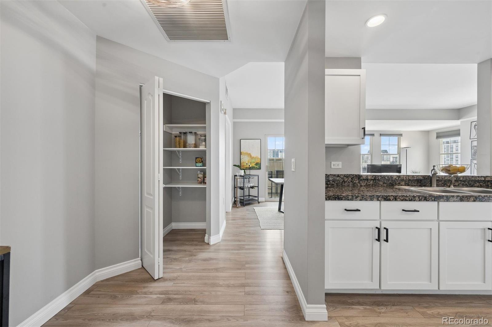 MLS Image #14 for 300 w 11th avenue,denver, Colorado