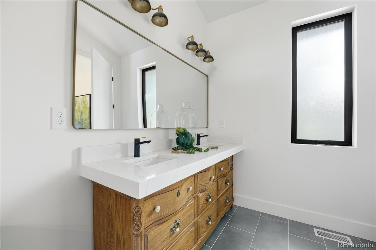 MLS Image #35 for 5701 w 35th avenue,denver, Colorado