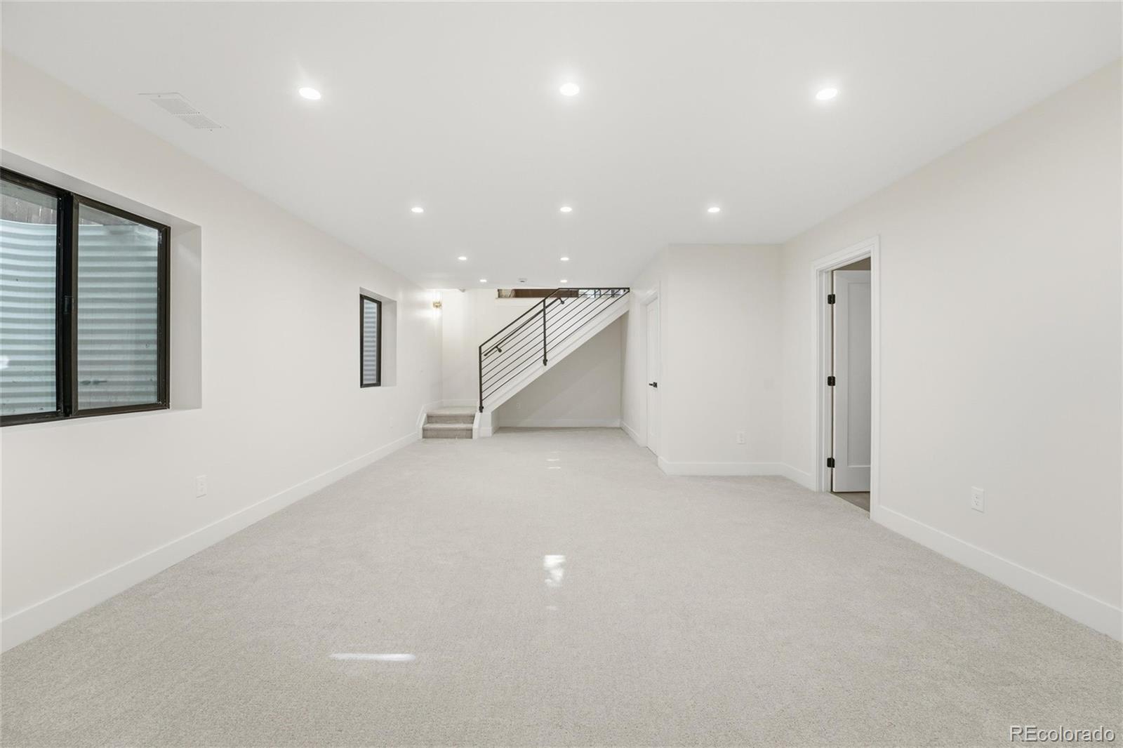 MLS Image #43 for 5701 w 35th avenue,denver, Colorado