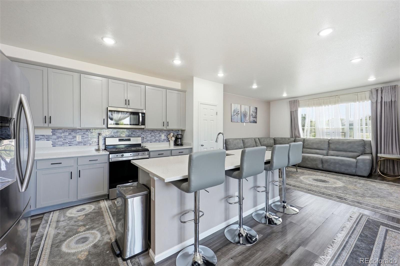 MLS Image #5 for 16535 e alameda parkway,aurora, Colorado