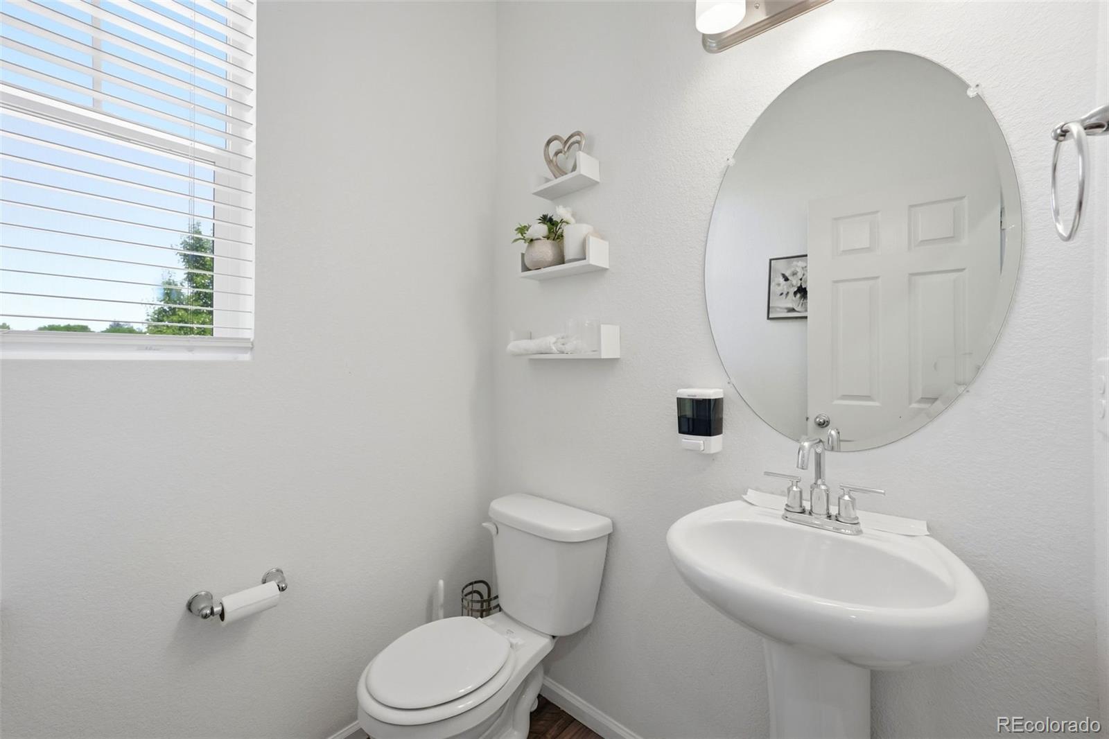 MLS Image #9 for 16535 e alameda parkway,aurora, Colorado