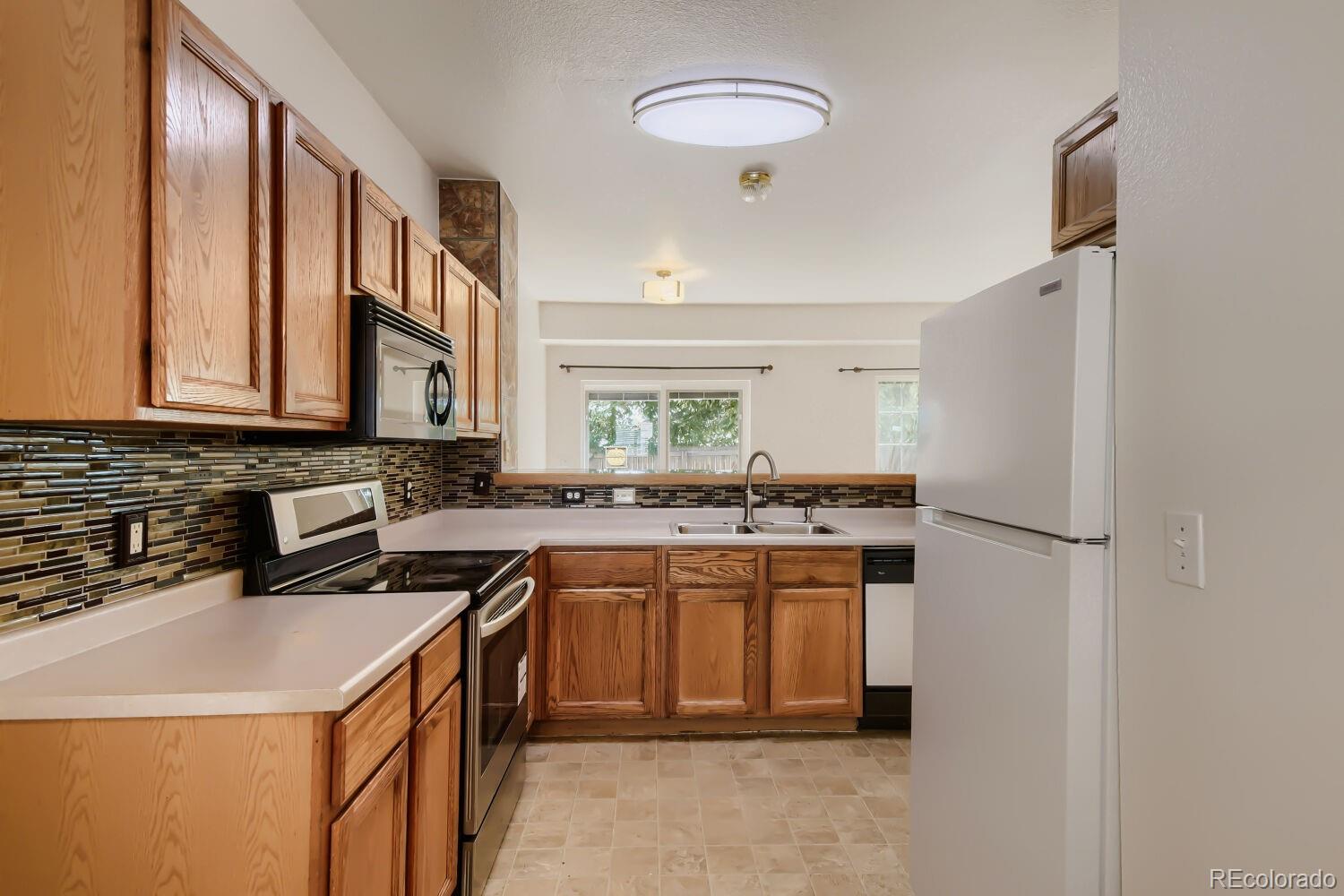MLS Image #10 for 12324 e 2nd drive,aurora, Colorado