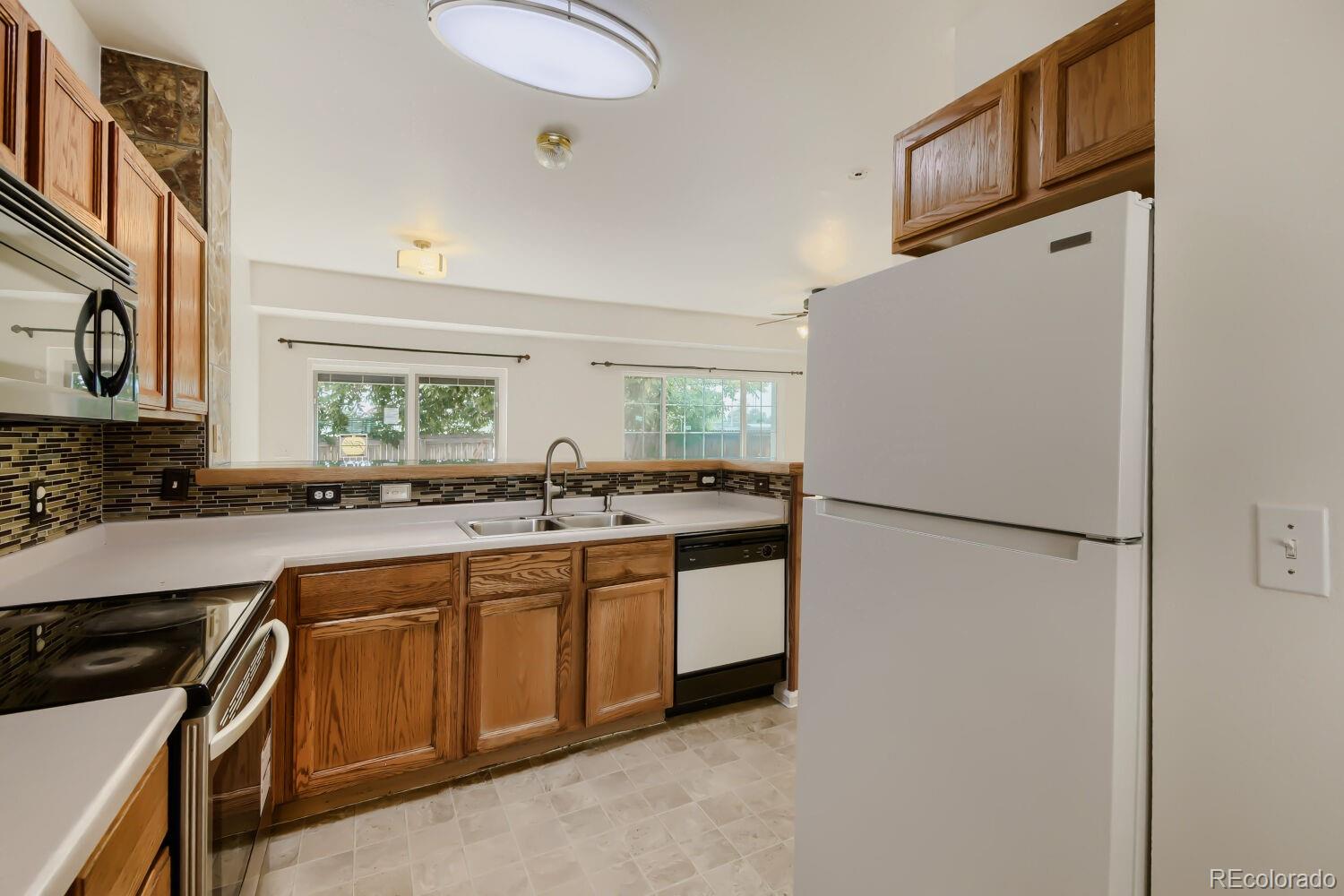 MLS Image #12 for 12324 e 2nd drive,aurora, Colorado