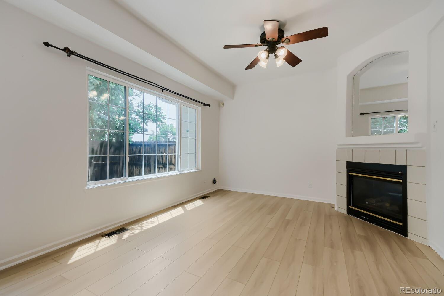 MLS Image #4 for 12324 e 2nd drive,aurora, Colorado