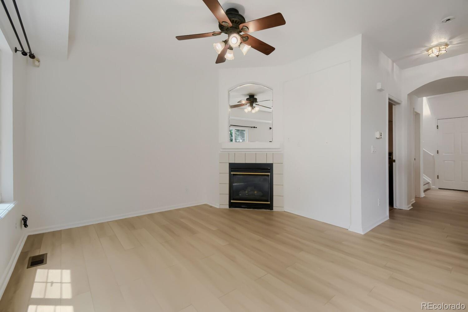 MLS Image #5 for 12324 e 2nd drive,aurora, Colorado