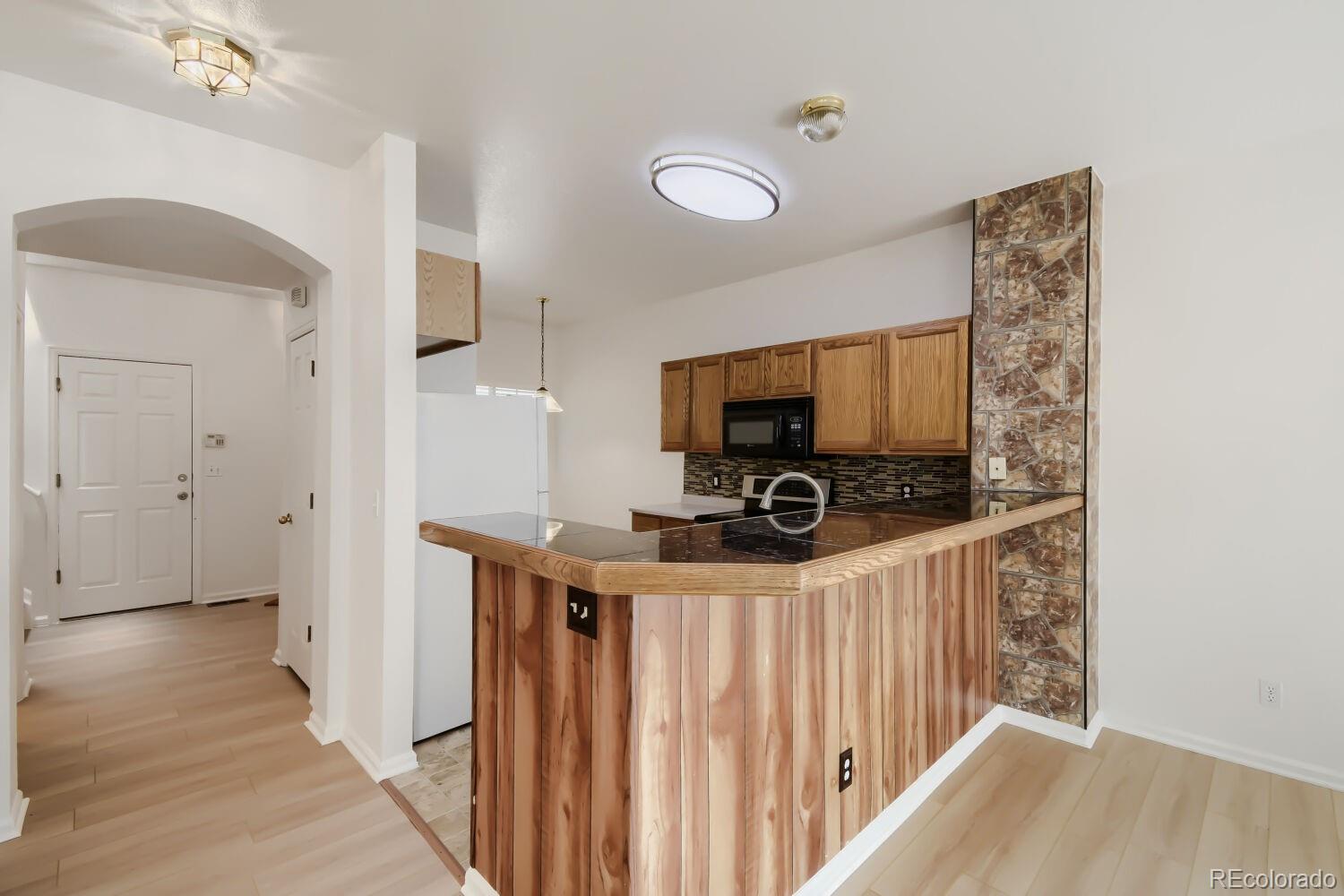 MLS Image #9 for 12324 e 2nd drive,aurora, Colorado