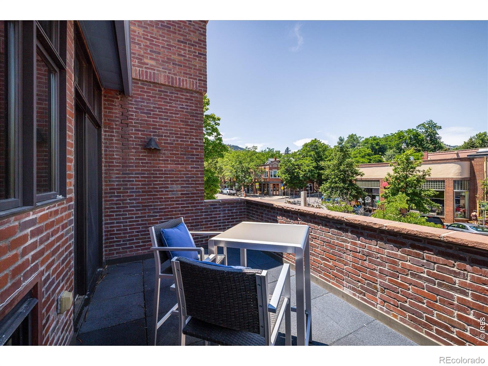 MLS Image #10 for 820  pearl street,boulder, Colorado