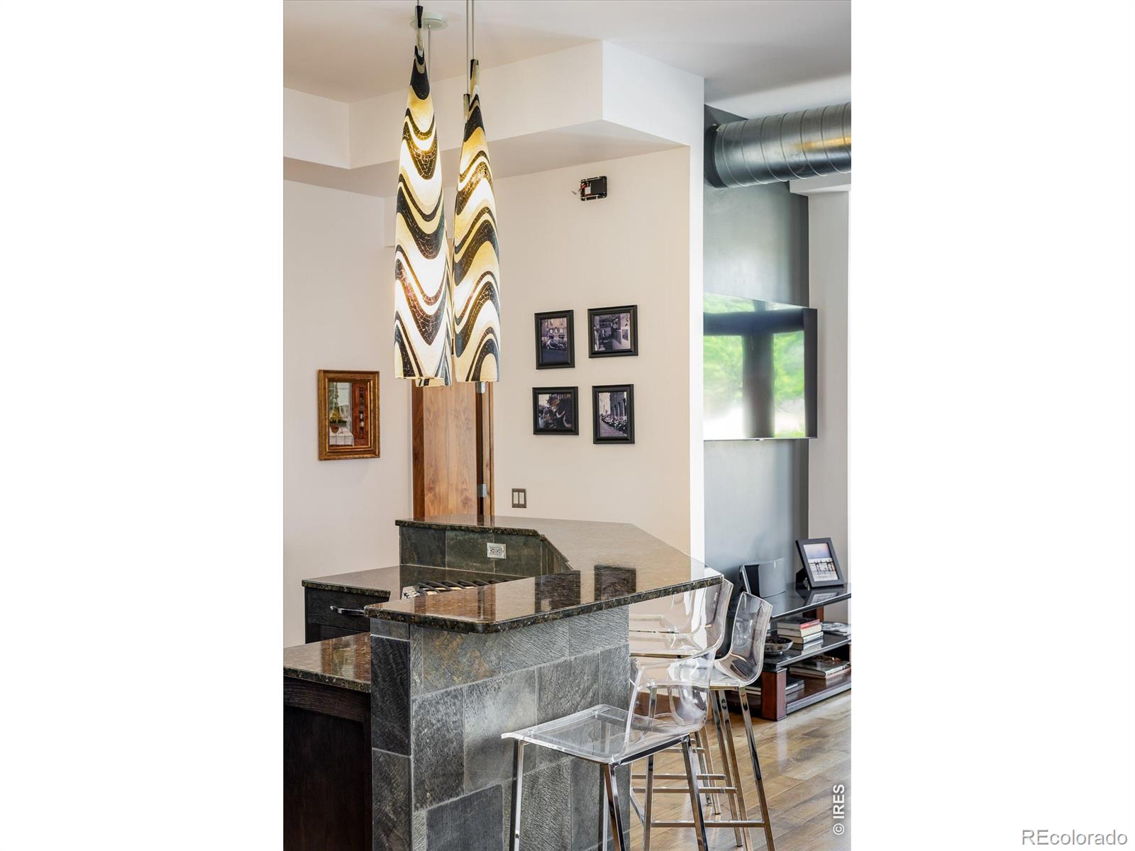 MLS Image #13 for 820  pearl street,boulder, Colorado