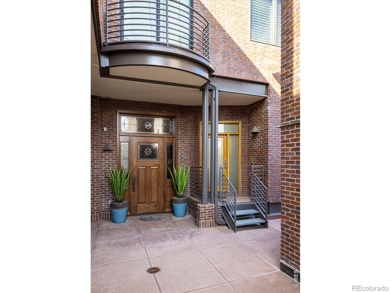 MLS Image #2 for 820  pearl street,boulder, Colorado