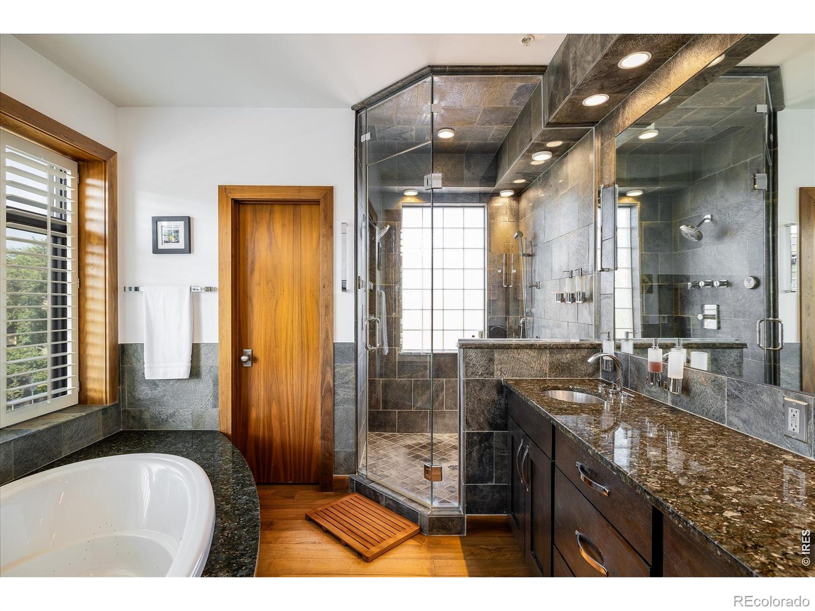 MLS Image #25 for 820  pearl street,boulder, Colorado