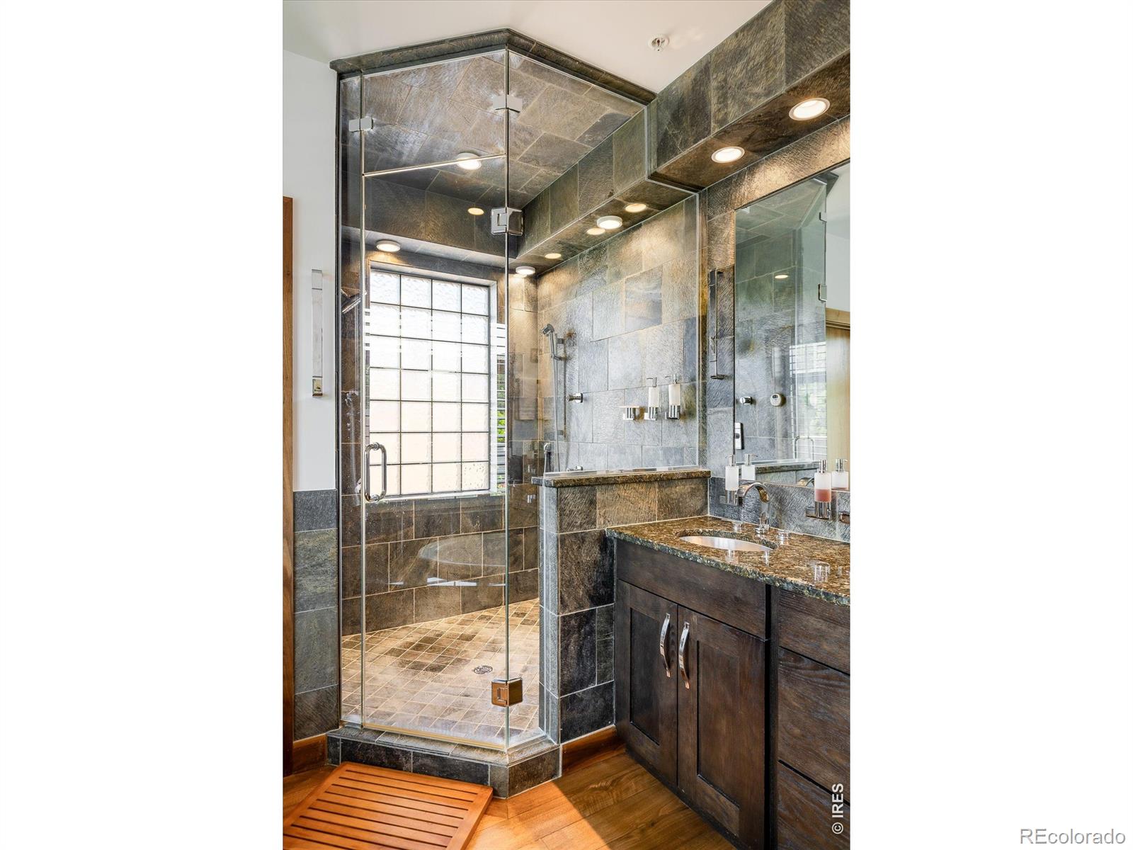 MLS Image #27 for 820  pearl street,boulder, Colorado