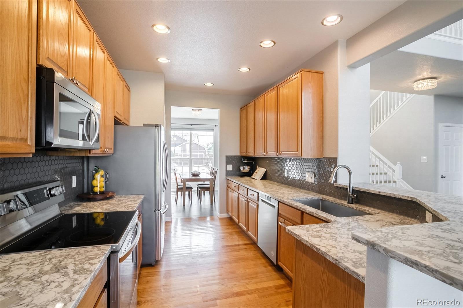 MLS Image #6 for 6703 e 115th avenue,denver, Colorado