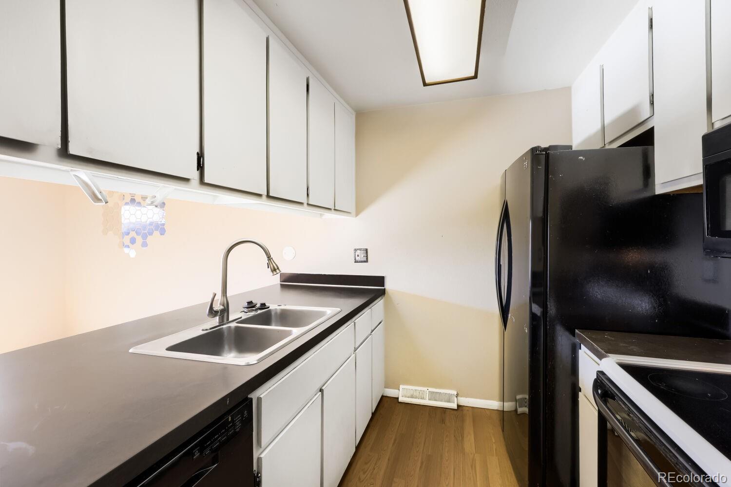 MLS Image #10 for 3750 s granby way,aurora, Colorado