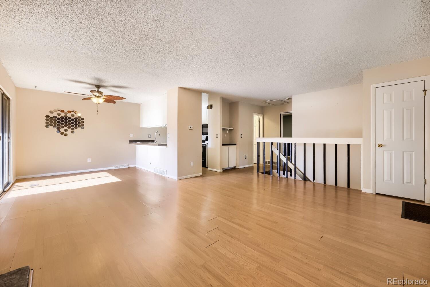 MLS Image #5 for 3750 s granby way,aurora, Colorado