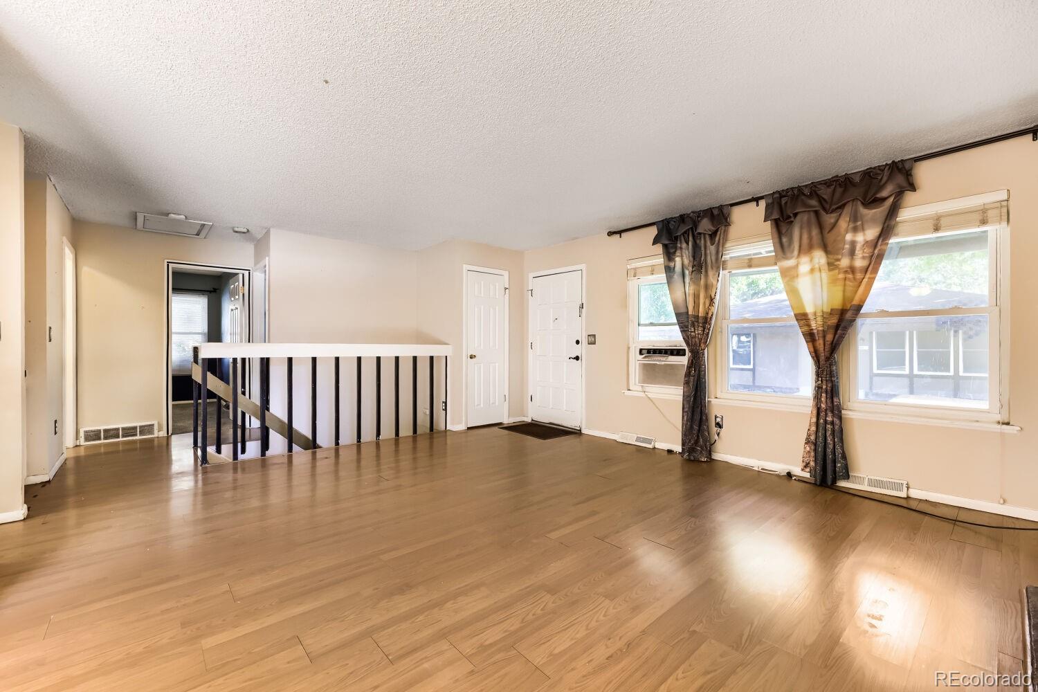 MLS Image #6 for 3750 s granby way,aurora, Colorado