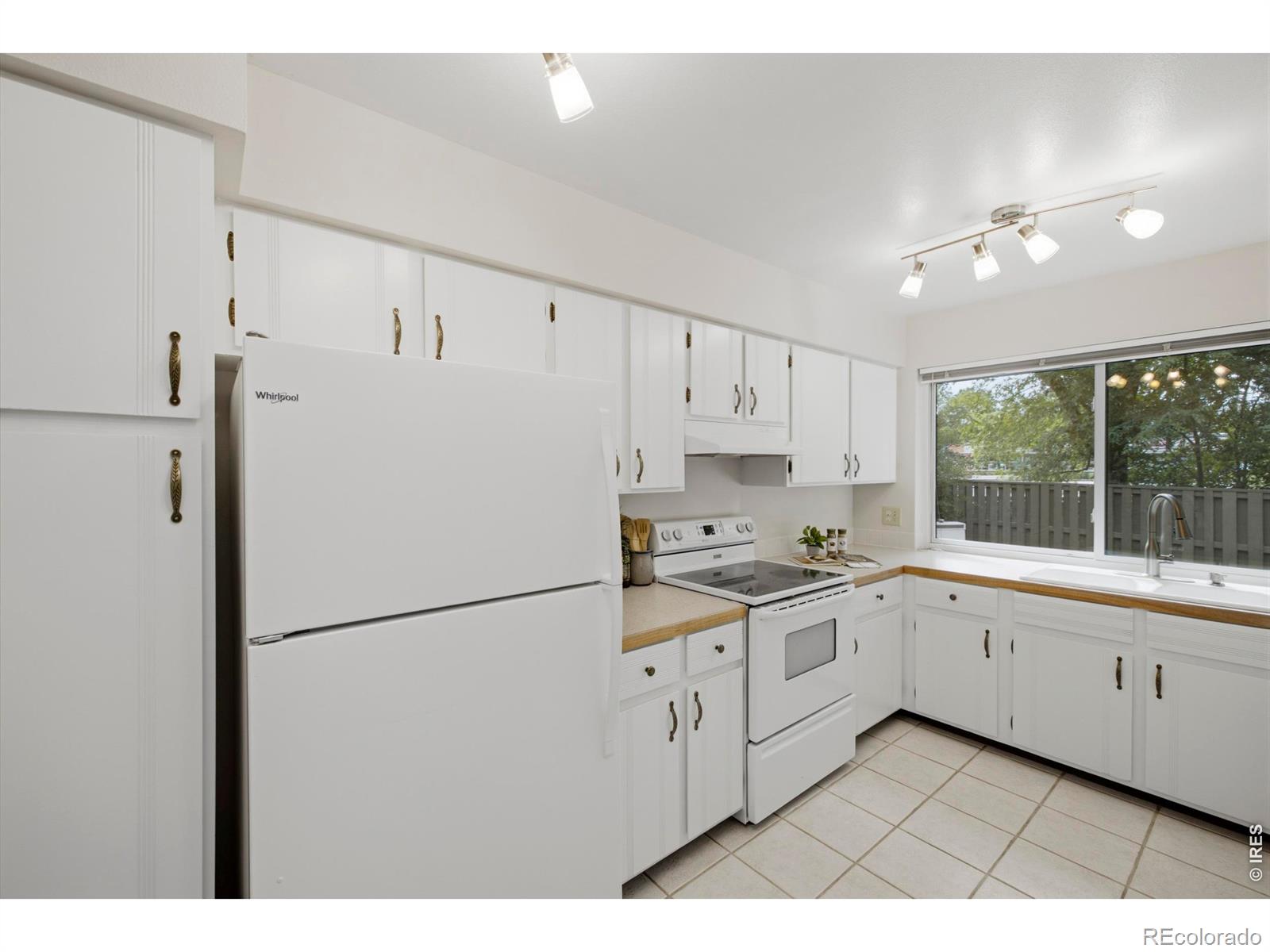 MLS Image #6 for 1913  waters edge street,fort collins, Colorado