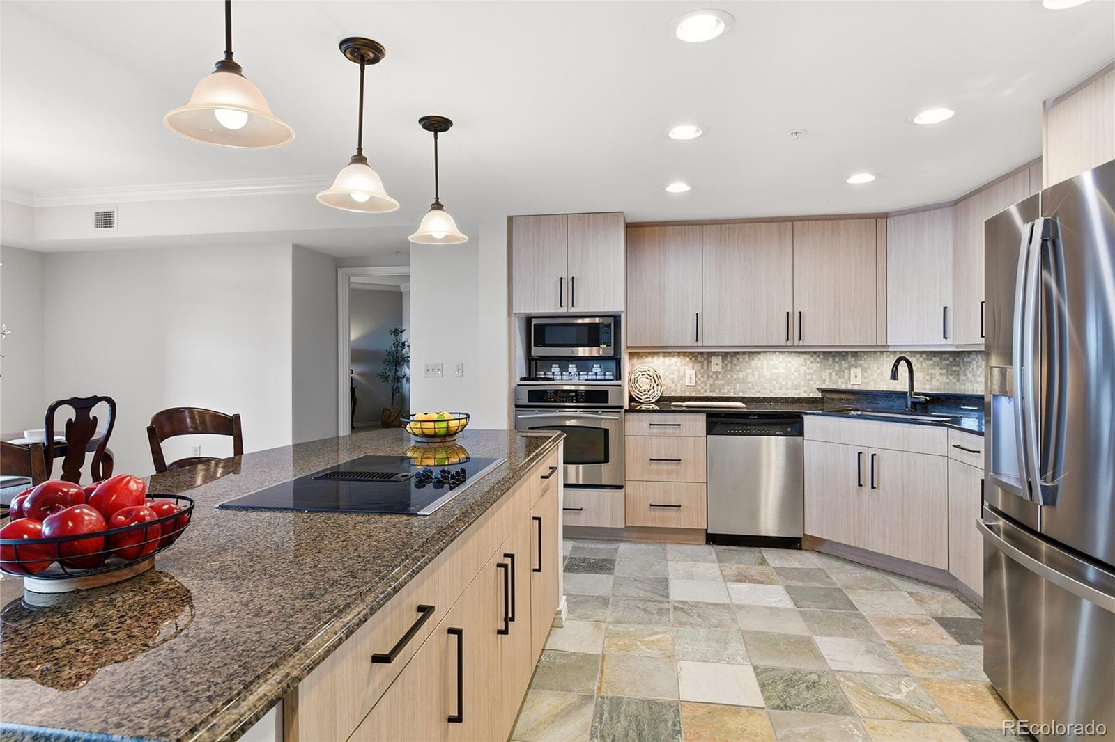 MLS Image #5 for 8100 e union avenue,denver, Colorado