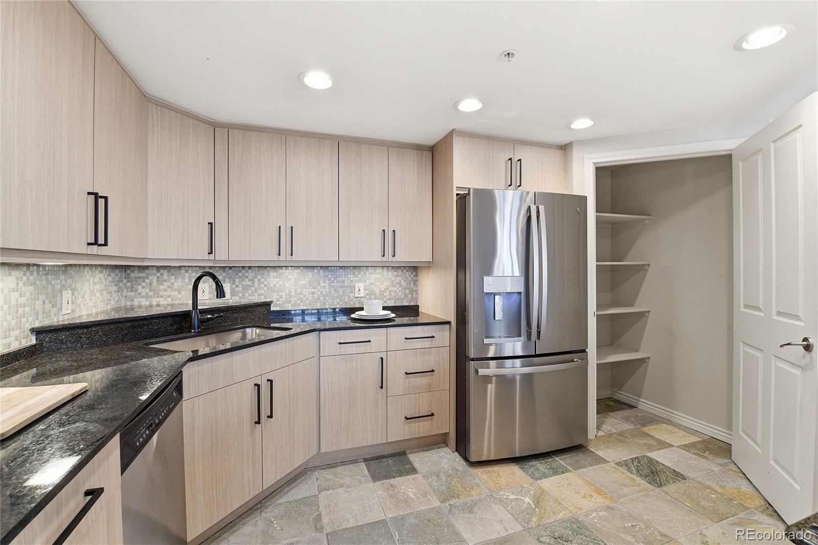 MLS Image #8 for 8100 e union avenue,denver, Colorado