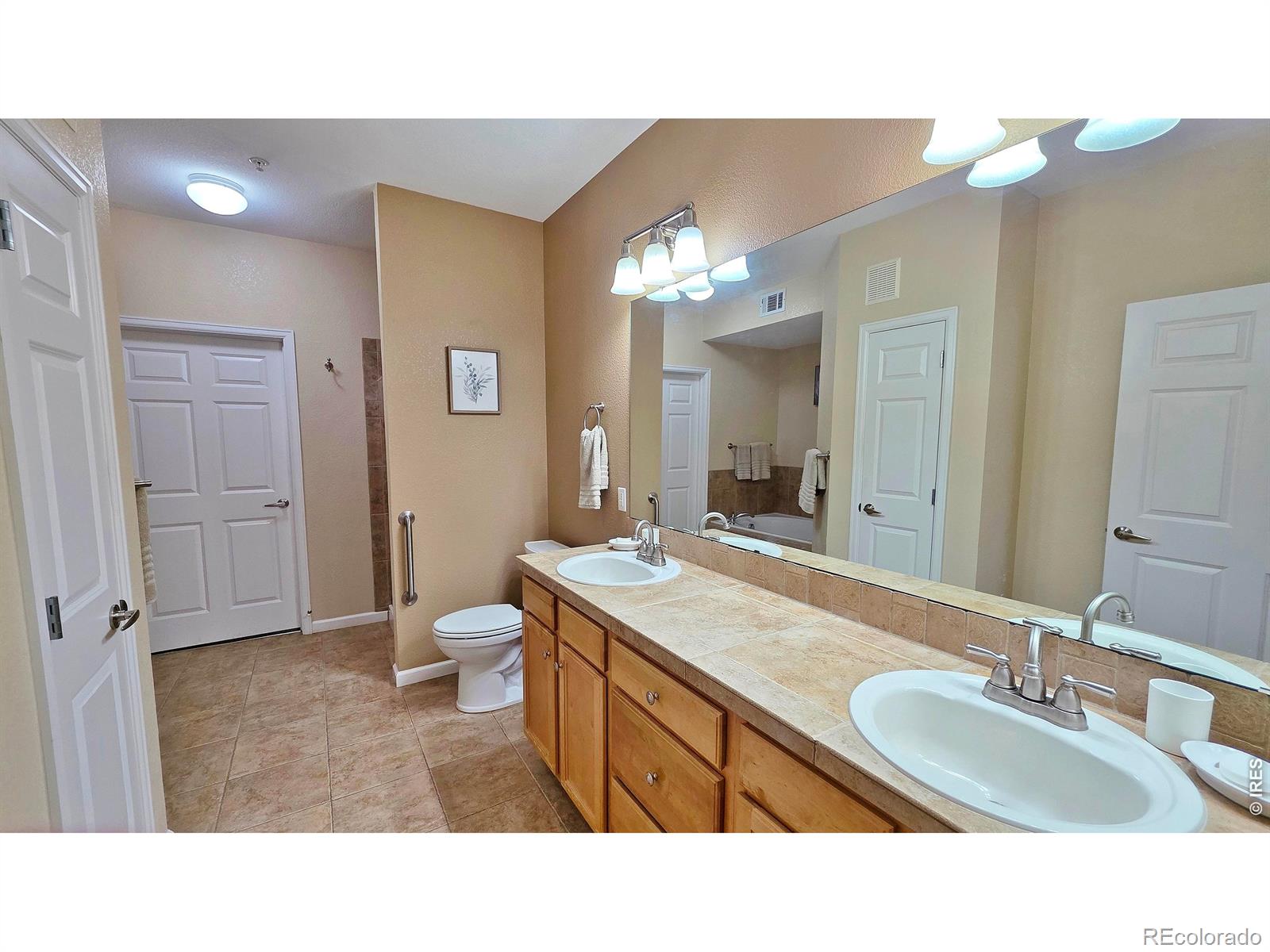 MLS Image #22 for 14189  sun blaze loop,broomfield, Colorado