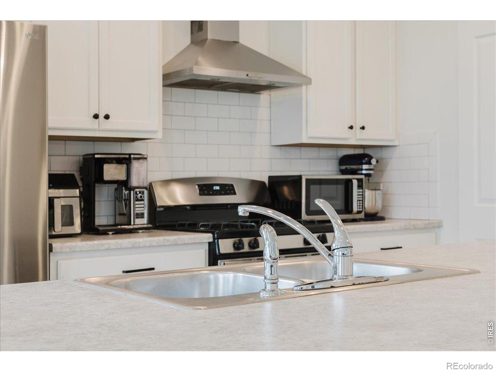 MLS Image #13 for 737  audubon peak drive,erie, Colorado