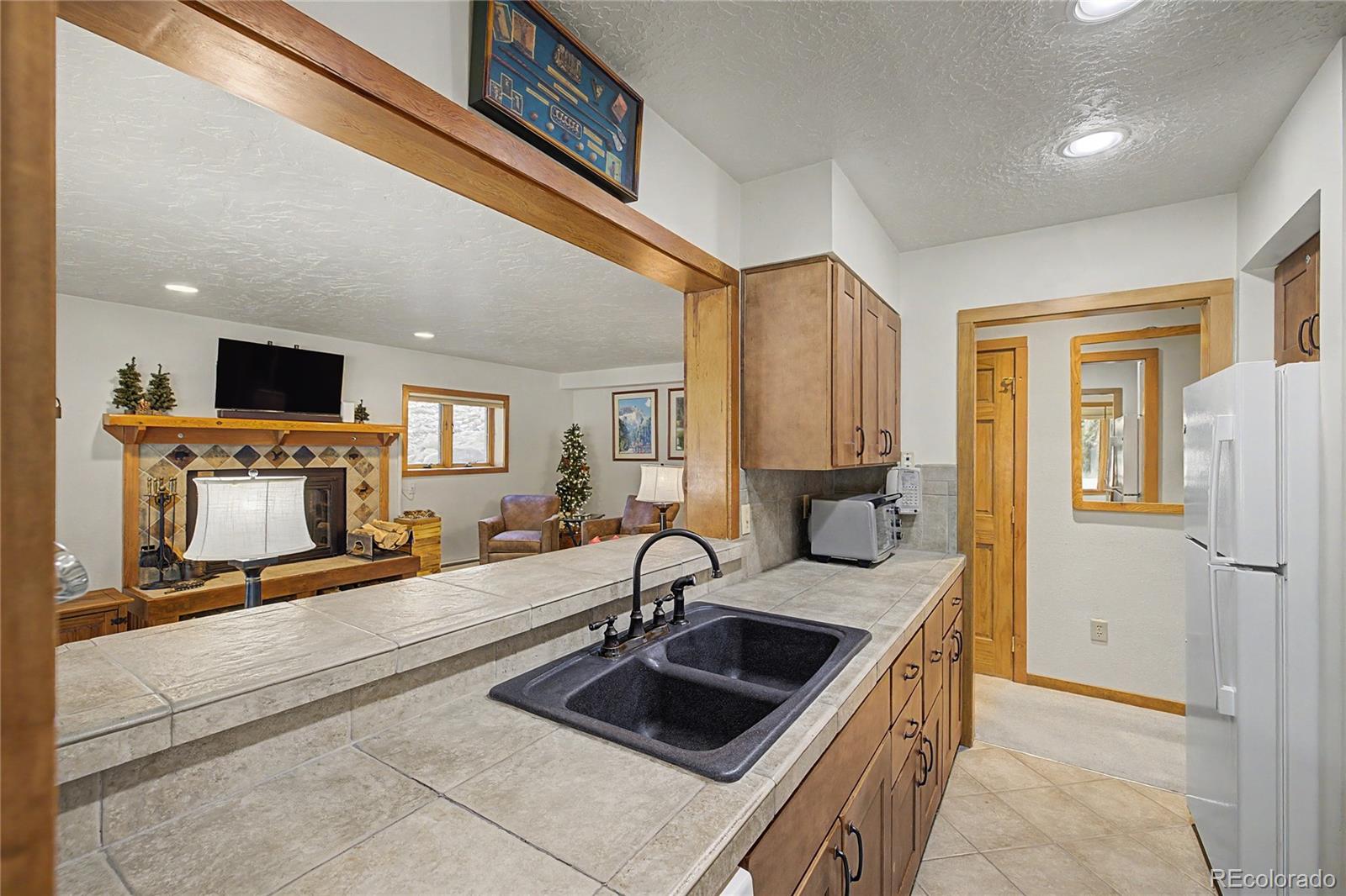 MLS Image #7 for 22300  us highway 6 ,dillon, Colorado
