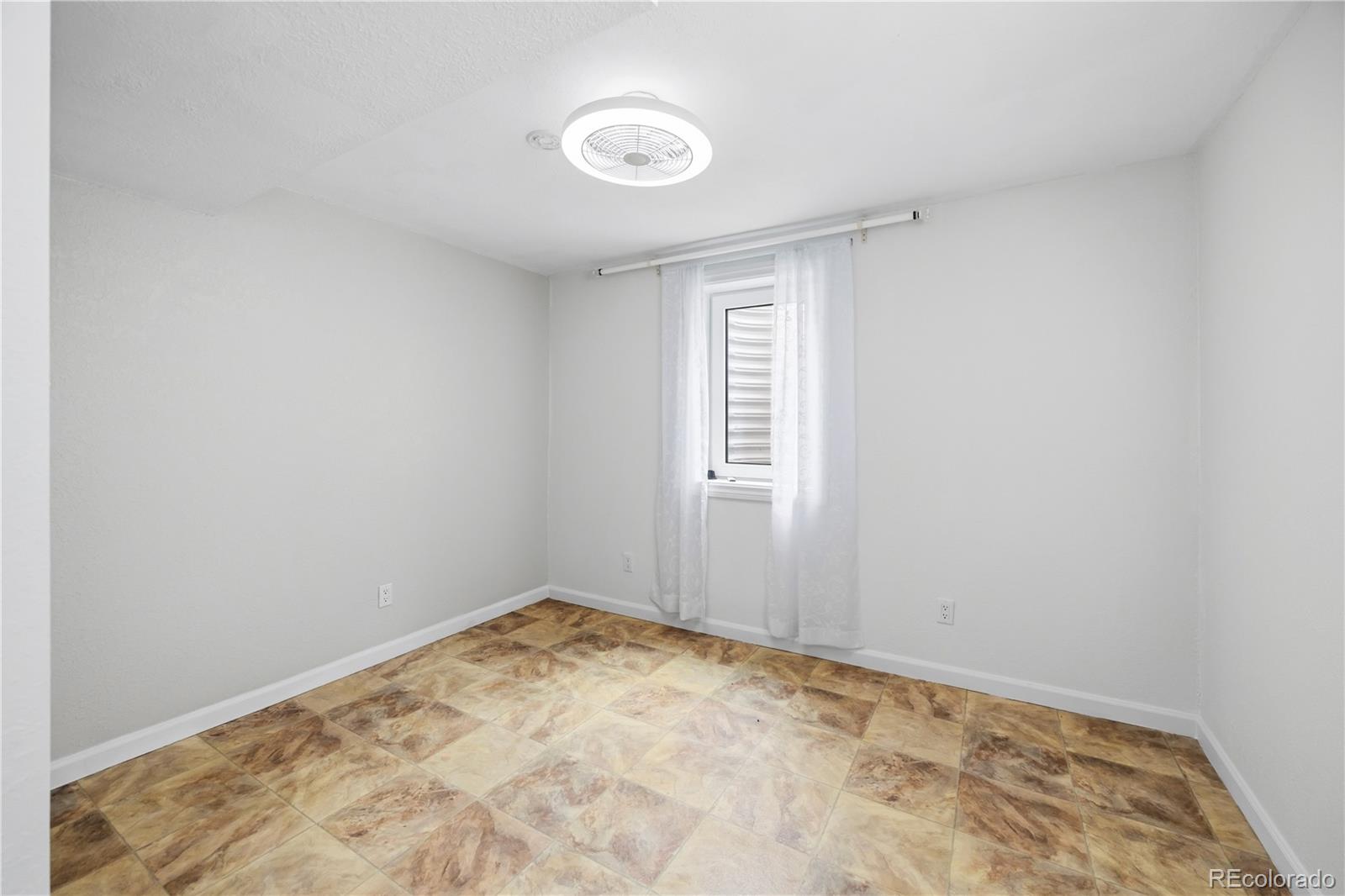 MLS Image #15 for 41  landoe lane,colorado springs, Colorado