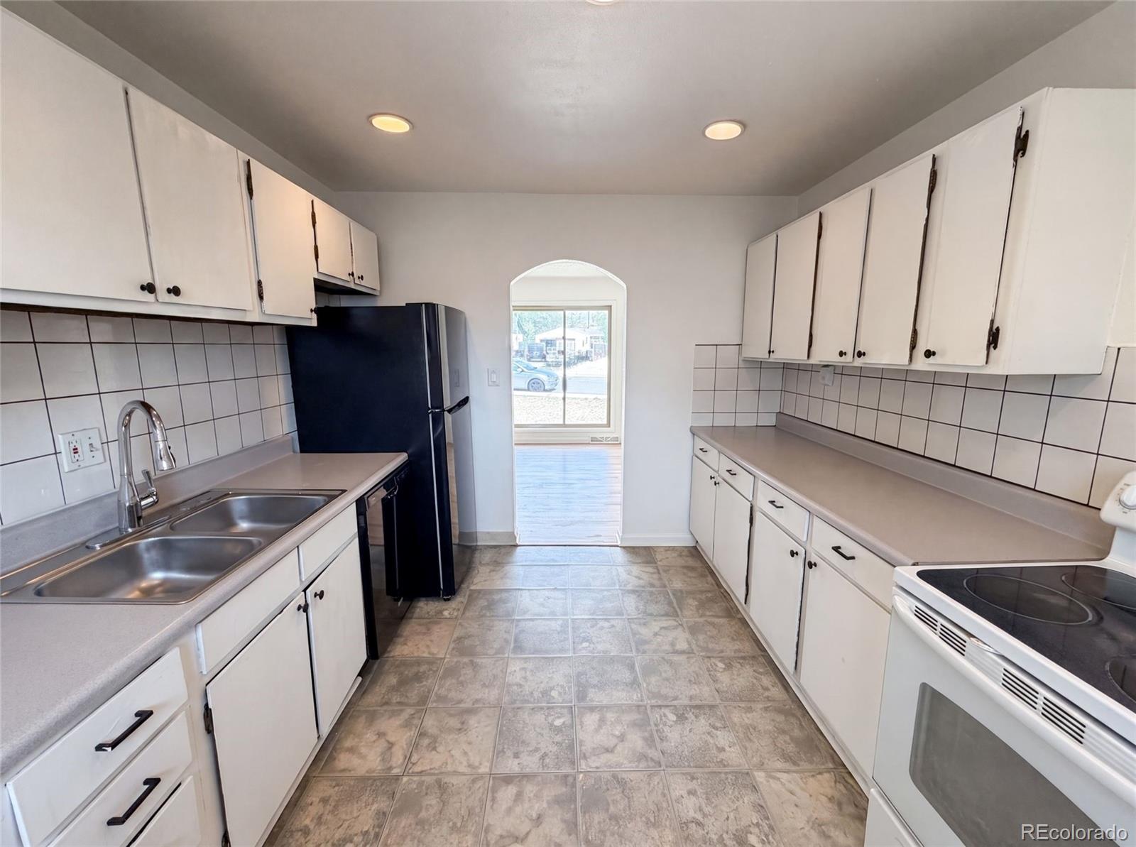MLS Image #6 for 9190  cypress drive,denver, Colorado