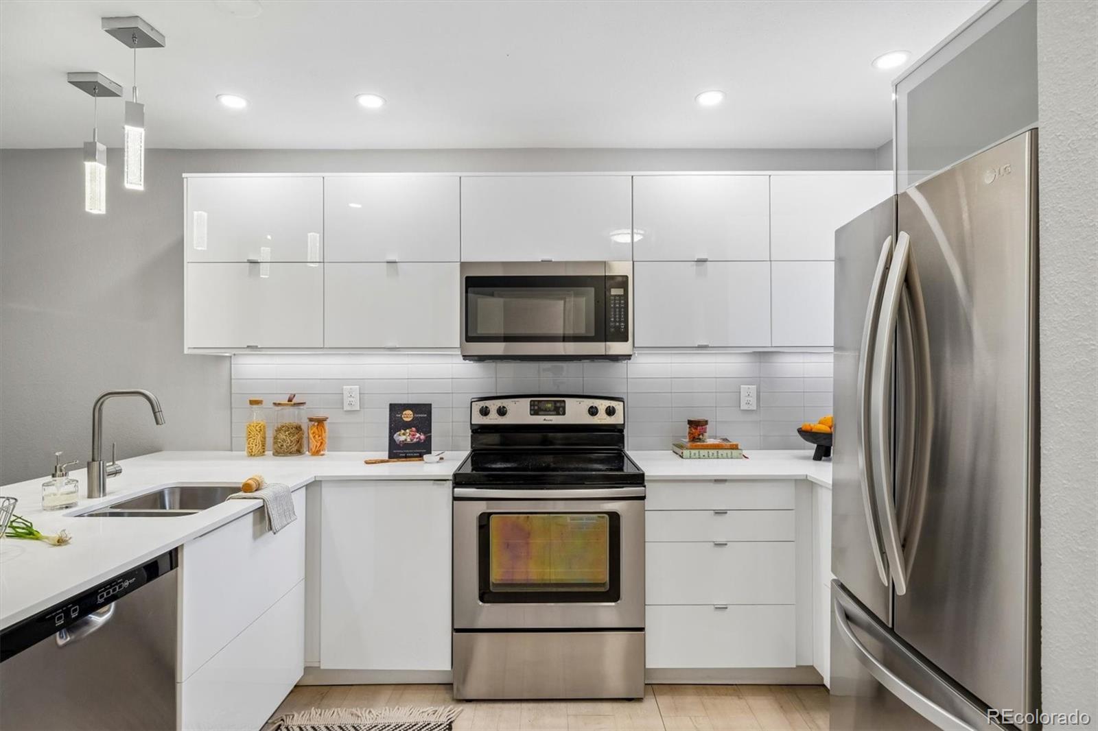 MLS Image #6 for 7474 e arkansas avenue,denver, Colorado