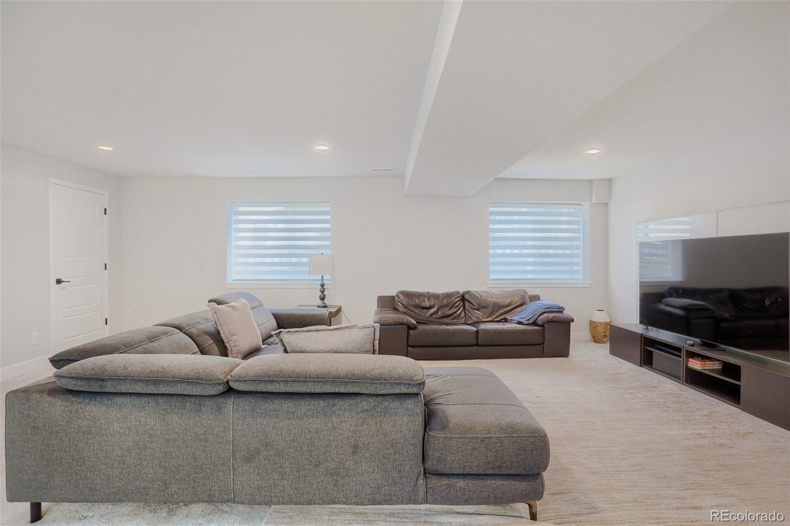 MLS Image #5 for 6264 n lisbon street,aurora, Colorado