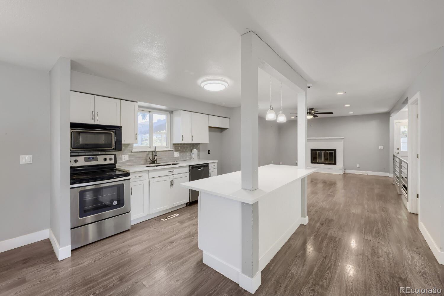 MLS Image #3 for 11046  livingston drive,denver, Colorado