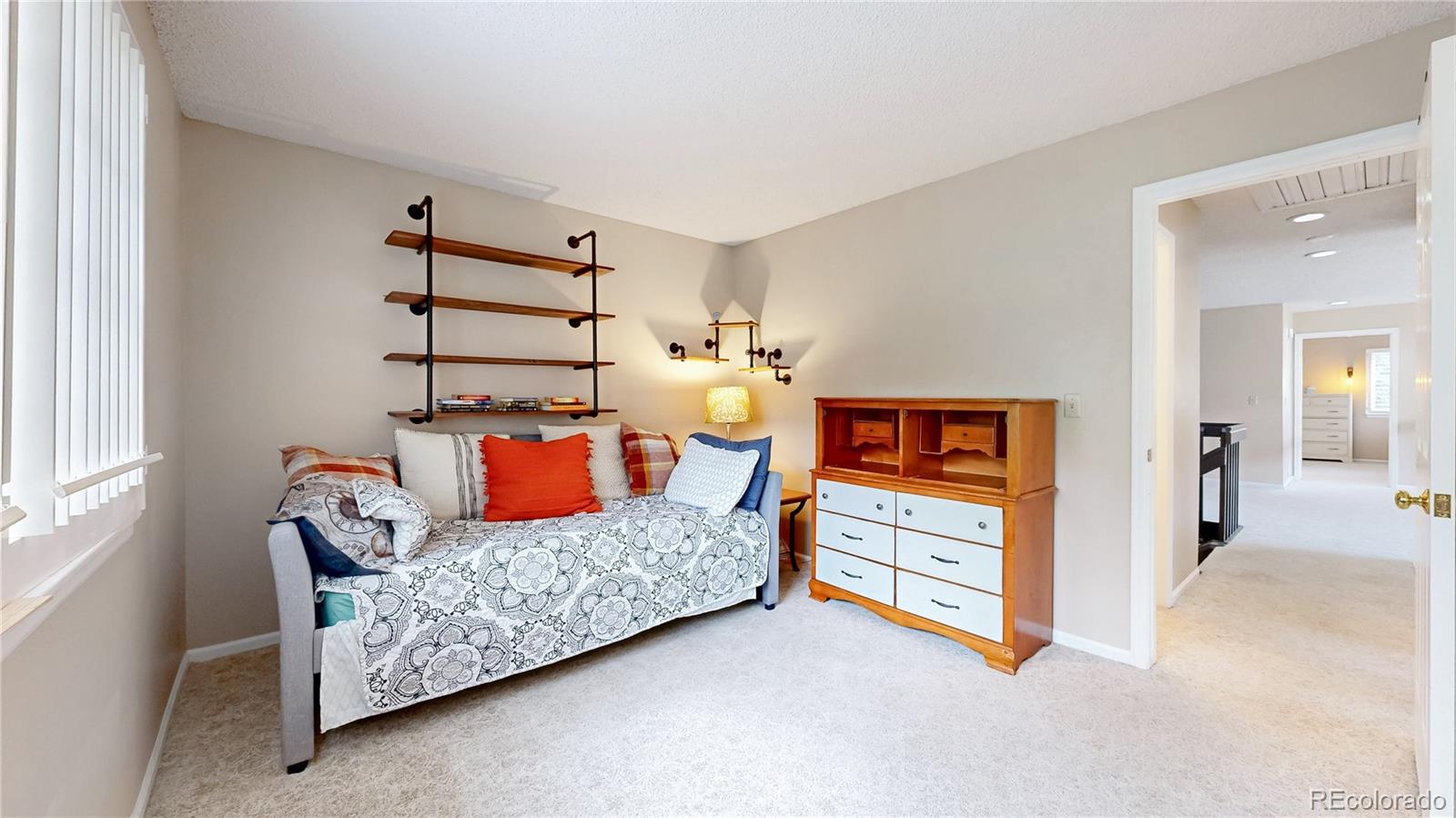 MLS Image #15 for 2161 e phillips lane,littleton, Colorado