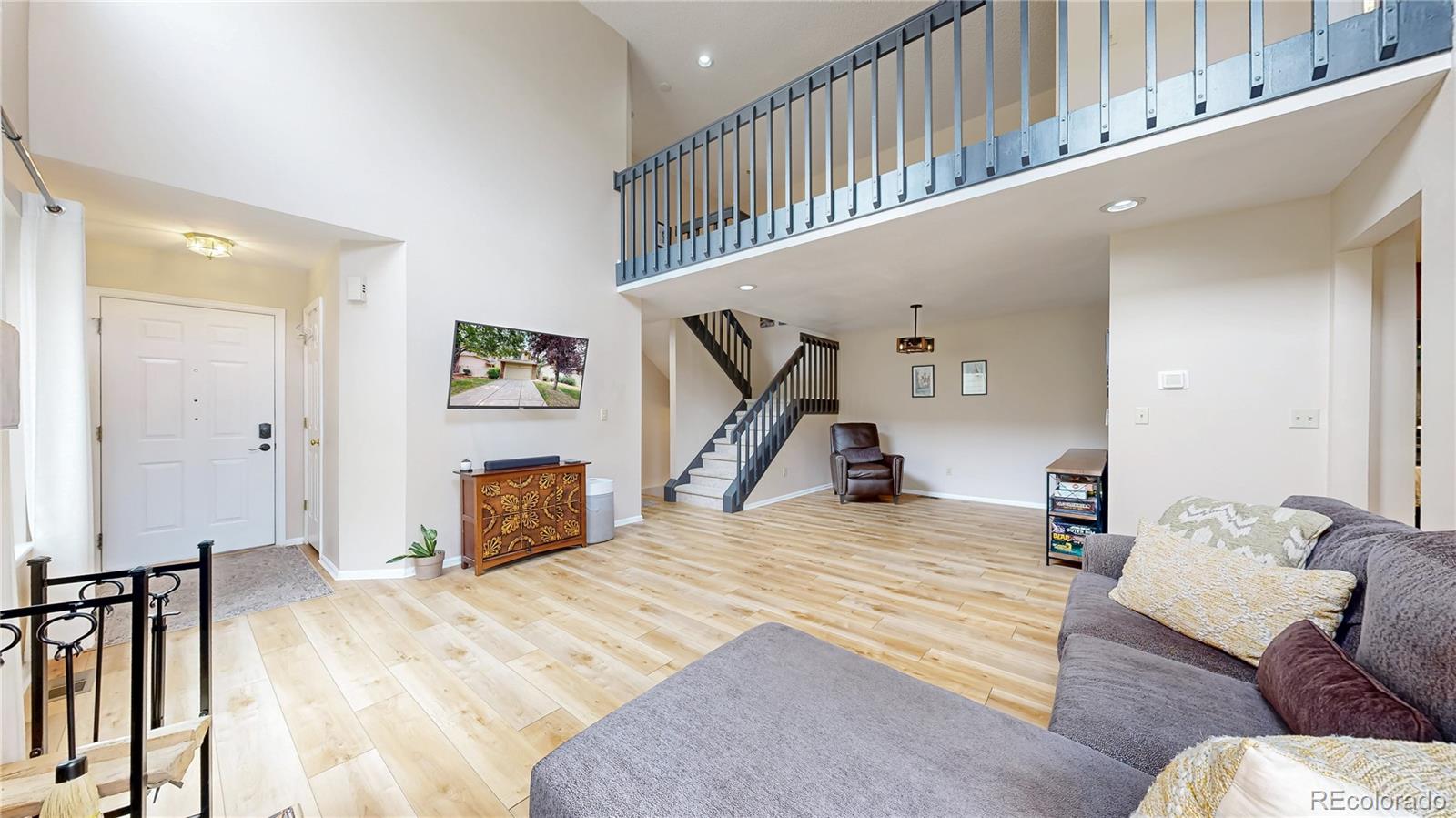 MLS Image #2 for 2161 e phillips lane,littleton, Colorado