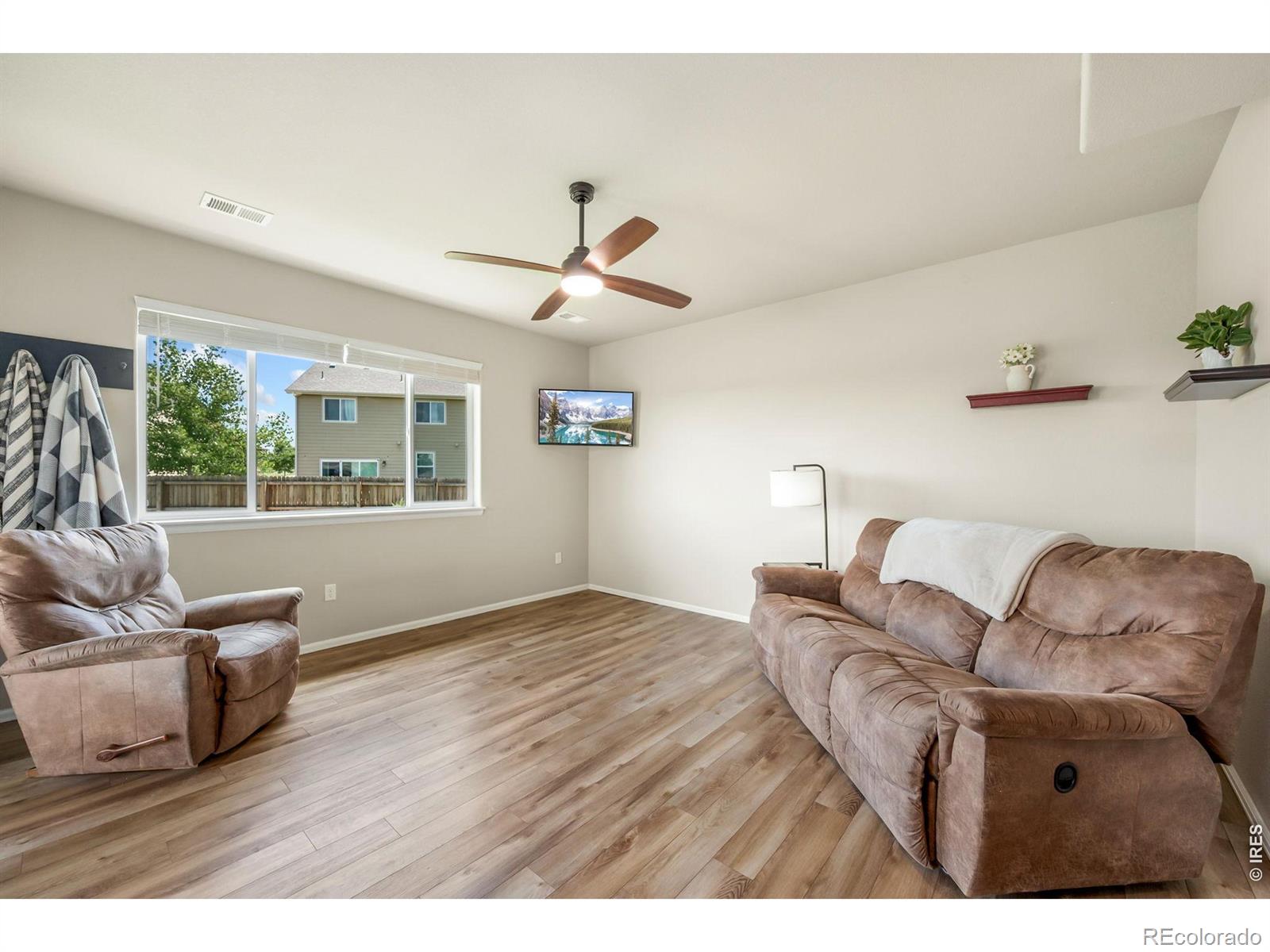 MLS Image #12 for 1043  highline court,loveland, Colorado