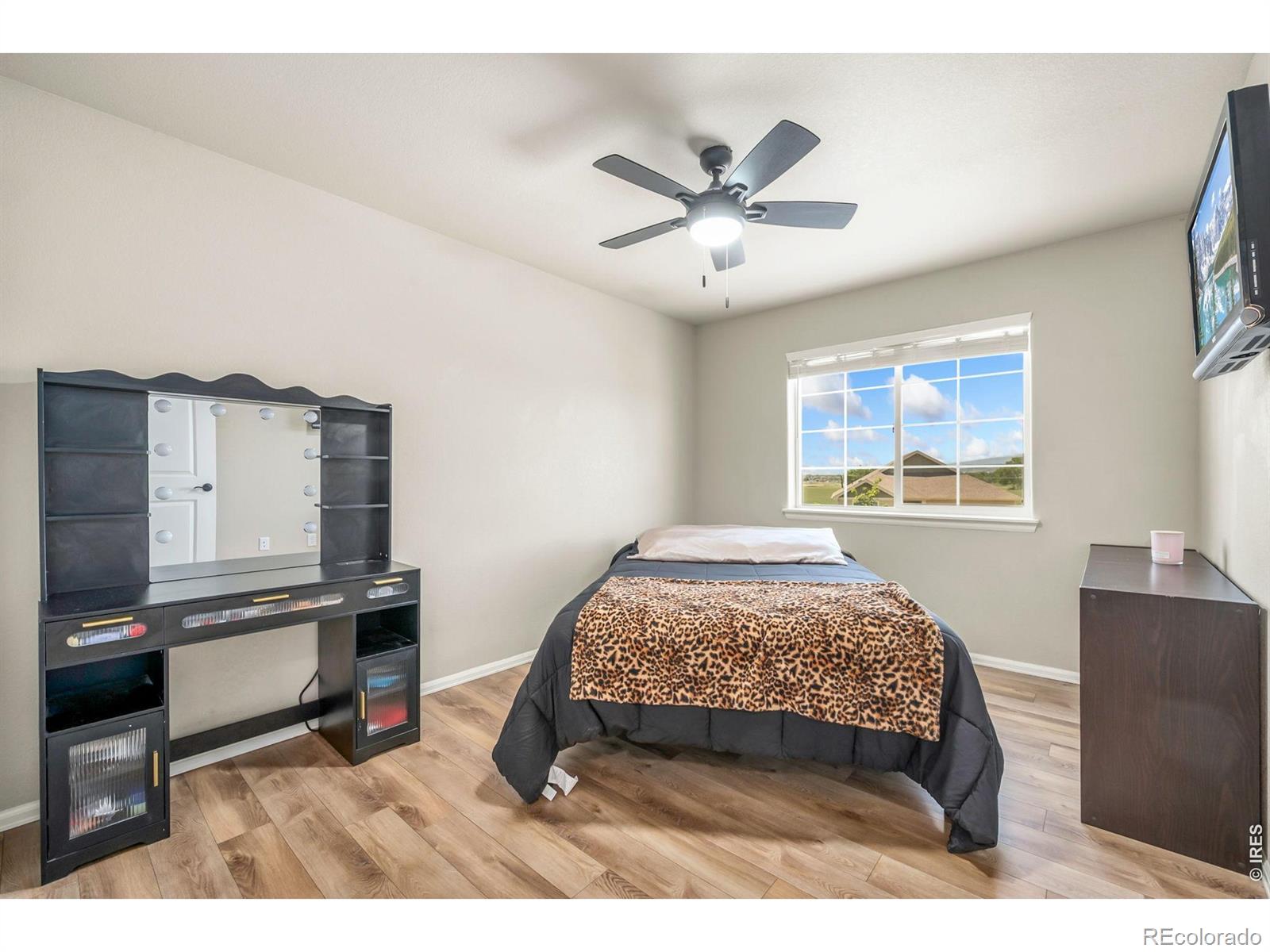 MLS Image #28 for 1043  highline court,loveland, Colorado