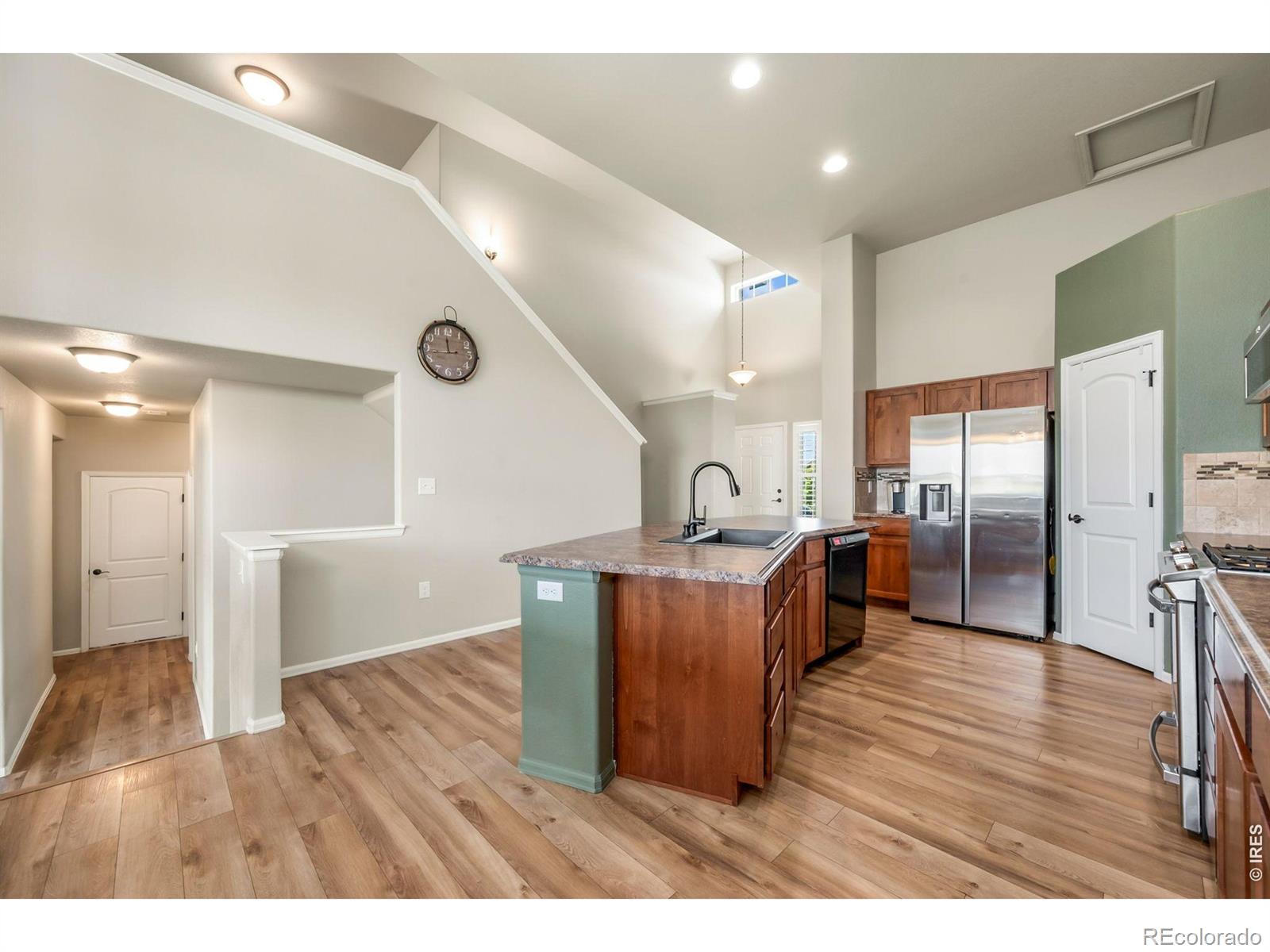MLS Image #9 for 1043  highline court,loveland, Colorado
