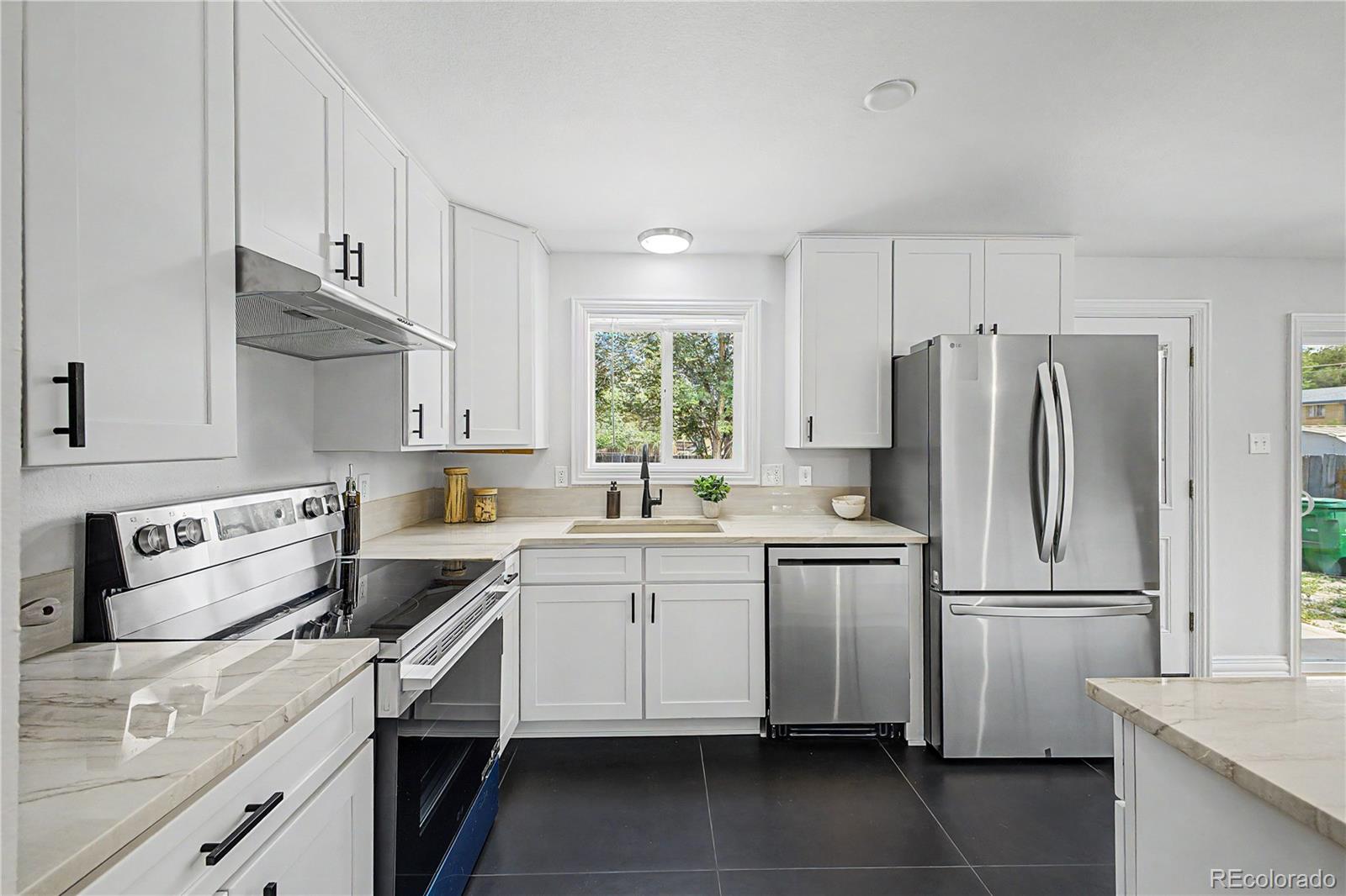 MLS Image #6 for 328  troy street,aurora, Colorado