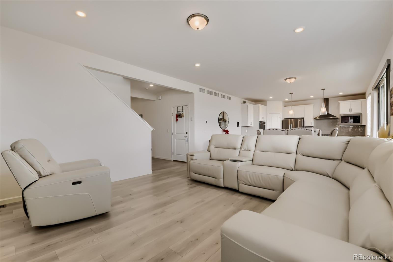 MLS Image #8 for 846  sawdust drive,brighton, Colorado