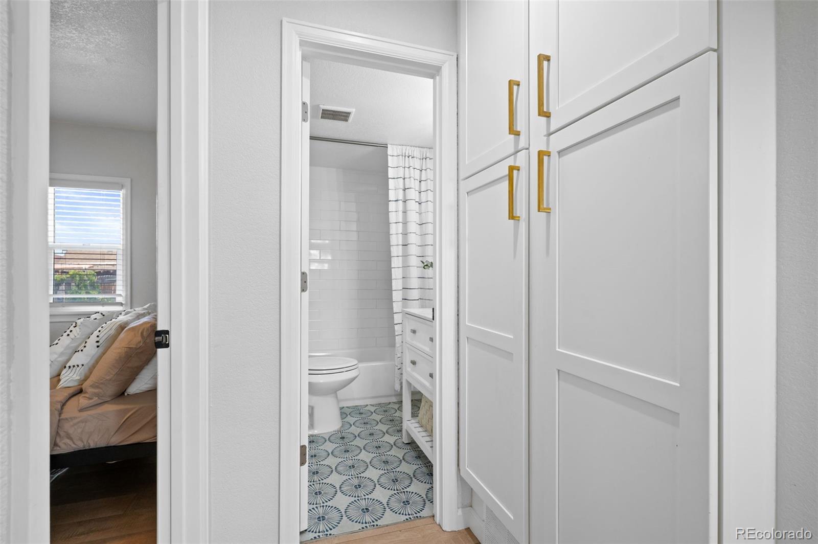 MLS Image #23 for 5062  fillmore street,denver, Colorado
