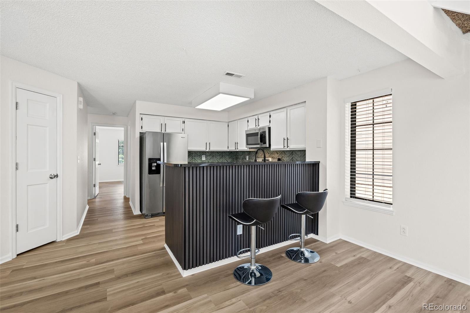MLS Image #11 for 830 s vance street,denver, Colorado