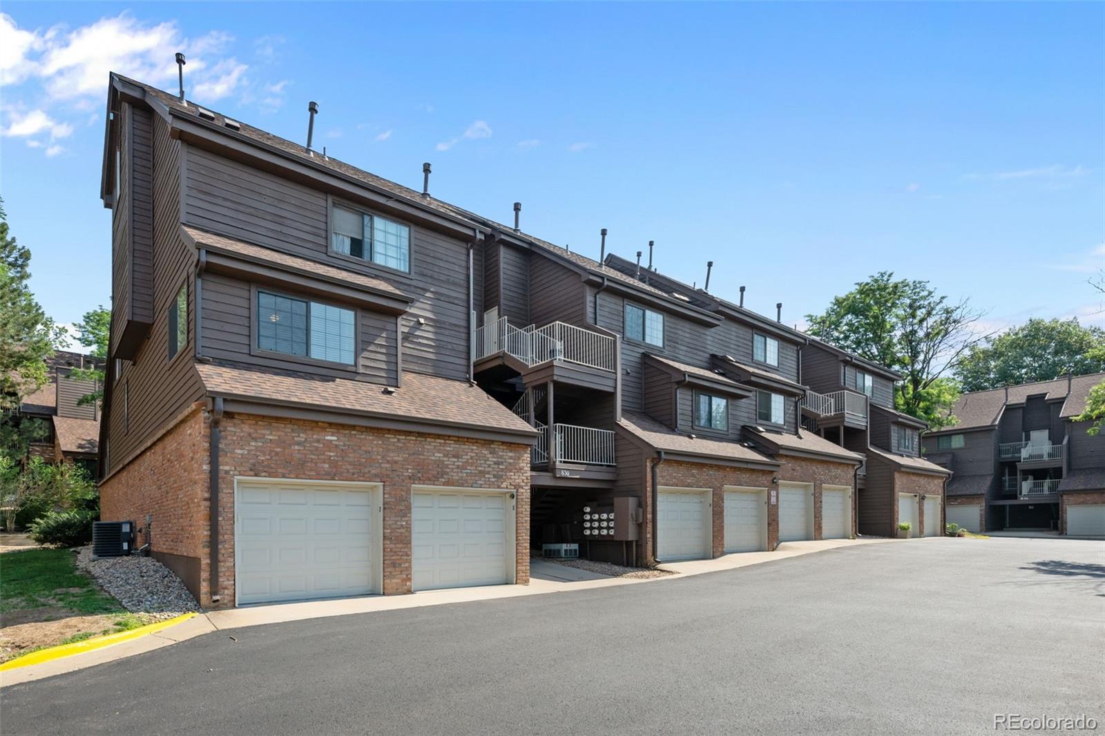 MLS Image #23 for 830 s vance street,denver, Colorado
