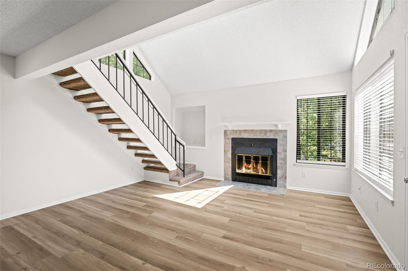 MLS Image #5 for 830 s vance street,denver, Colorado