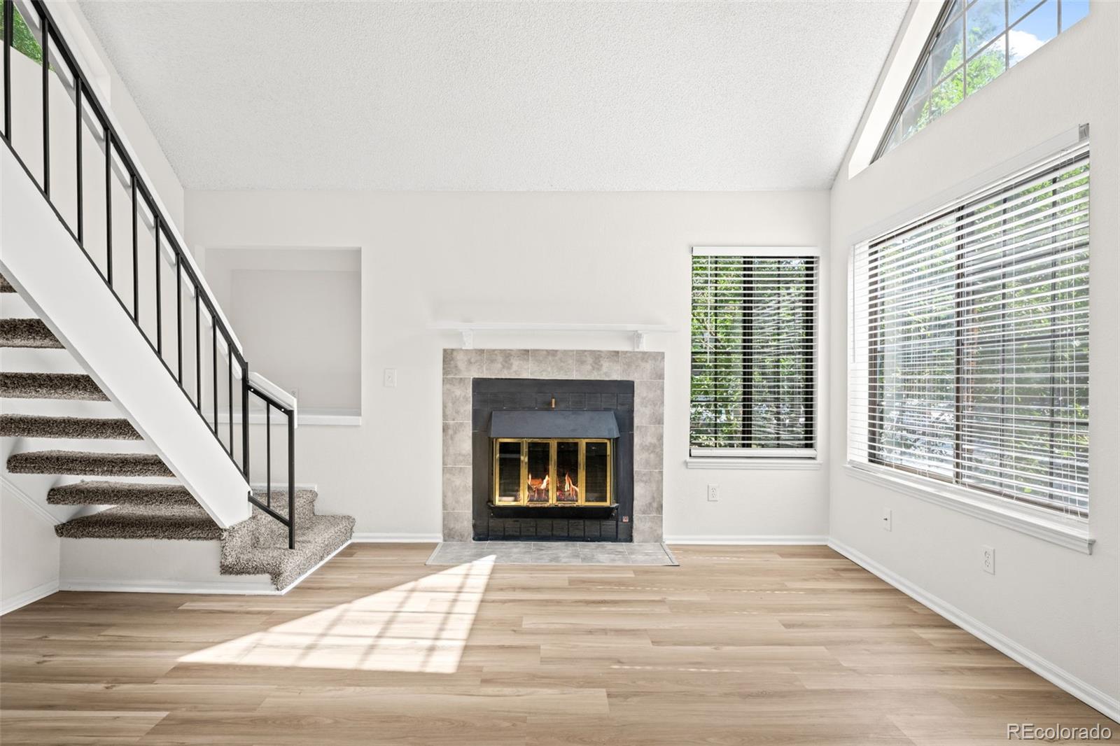 MLS Image #6 for 830 s vance street,denver, Colorado