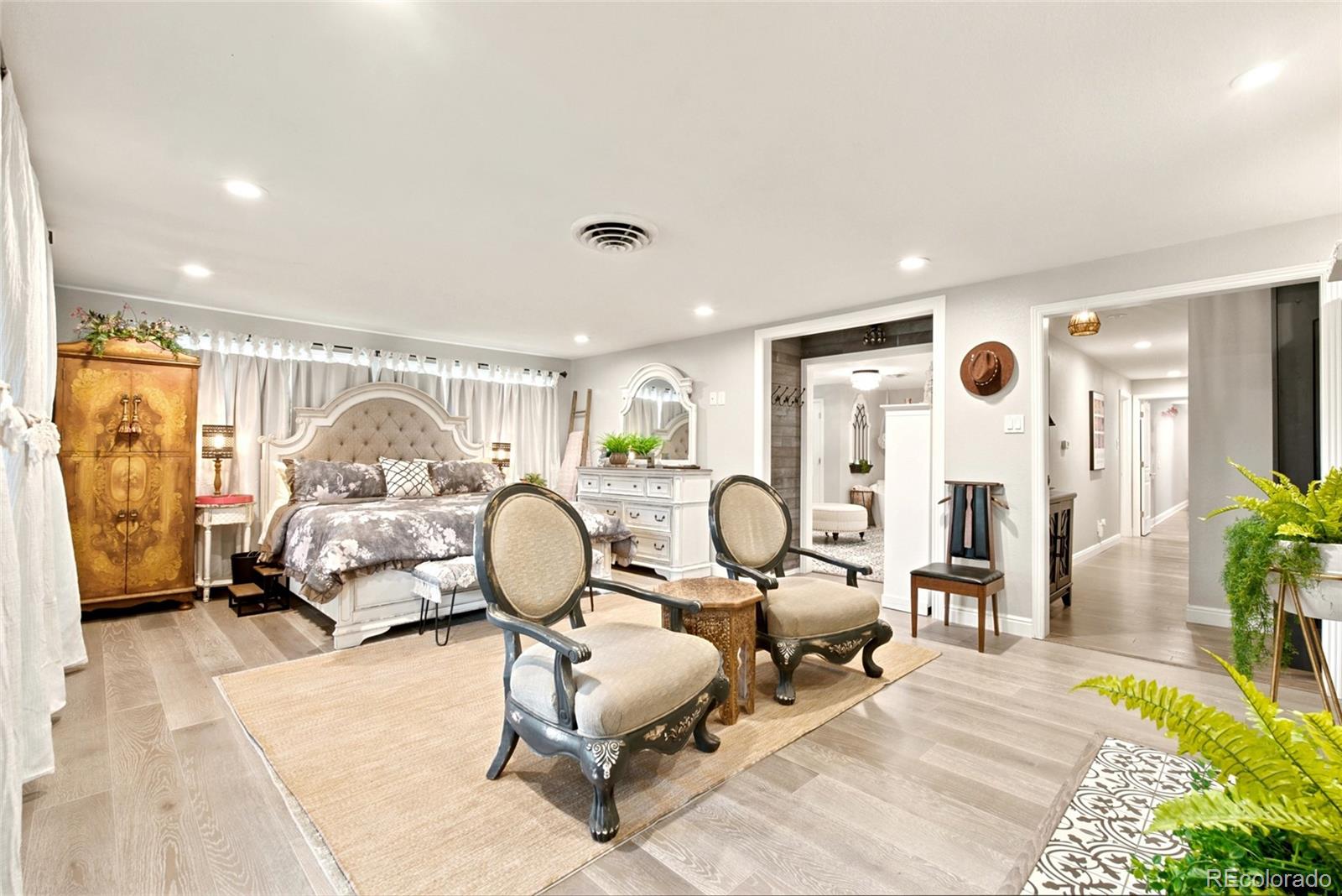 MLS Image #25 for 4480 w lakeridge road,denver, Colorado