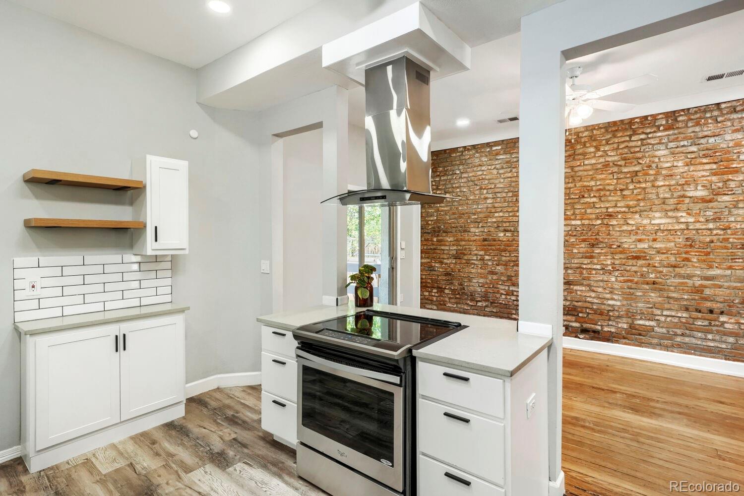 MLS Image #11 for 2536 n vine street,denver, Colorado