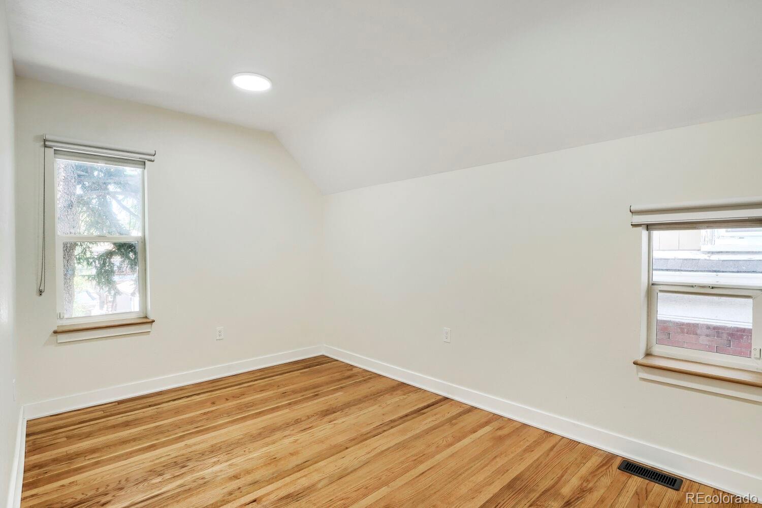 MLS Image #17 for 2536 n vine street,denver, Colorado