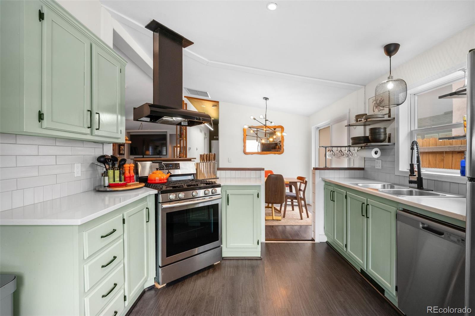 MLS Image #13 for 1436  knox court,denver, Colorado